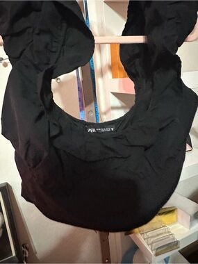 ZARA Black Cutout Crop Top Zara Elegant Black Ruffled Blouse features nwt XXL